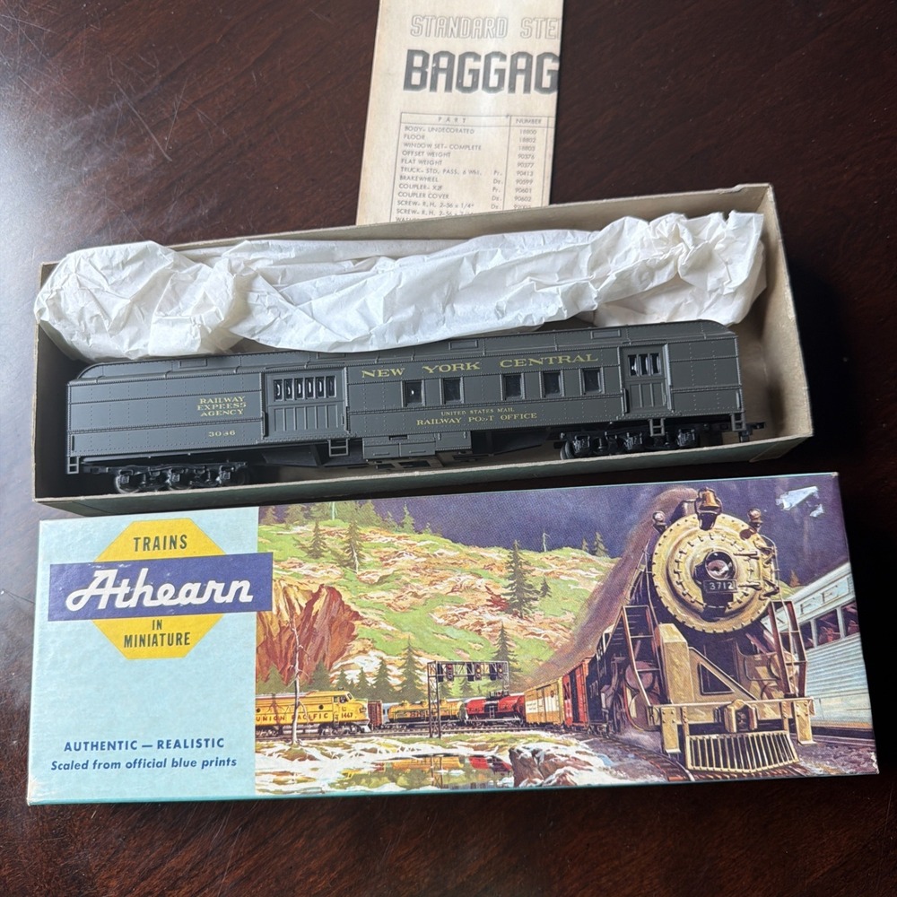 HO scale Athearn New York Central standard diner w/clerestory roof VTG In‎ Box